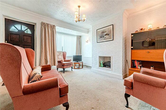 1 Bedroom Bungalow For Sale In Vesper Gardens, Kirkstall, Leeds, LS5
