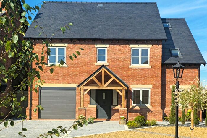 6 Bedroom Detached House For Sale In Farriers Fold, Walmer Bridge, PR4