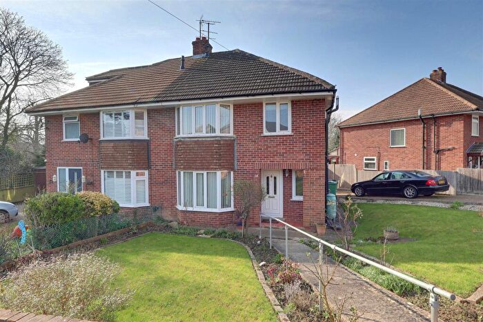 3 Bedroom Semi Detached House For Sale In Barnwood Avenue, Gloucester, GL4