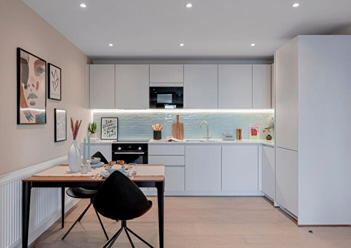 1 Bedroom Apartment To Rent In Weldale Street, Reading, Berkshire, RG1