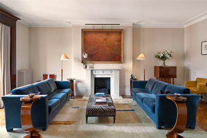 2 Bedroom Flat For Sale In Tite Street, London, SW3