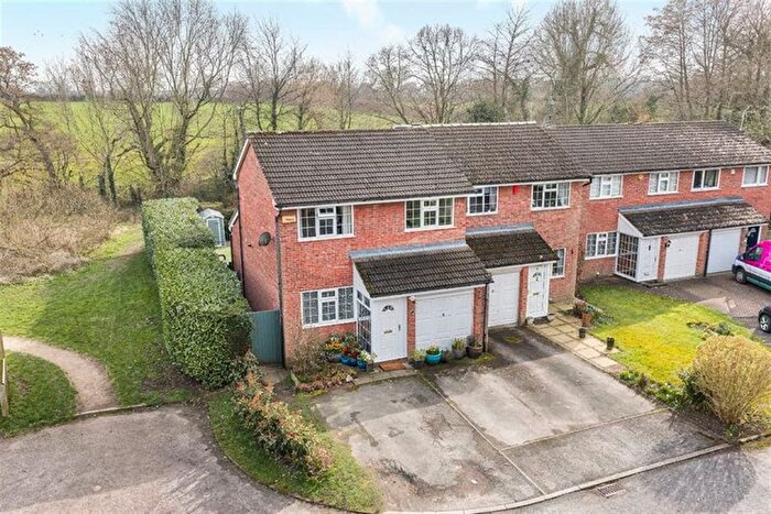 3 Bedroom Semi Detached House For Sale In Dunoon Close, Holmes Chapel, CW4