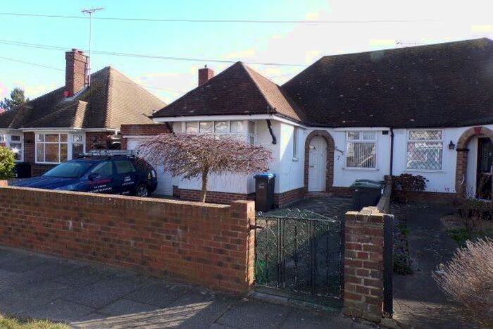 3 Bedroom Bungalow To Rent In Millmead Avenue, Margate, CT9