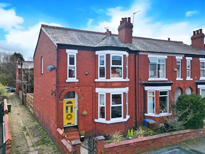 4 Bedroom End Of Terrace House For Sale In Winifred Road, Stockport, Cheshire, SK2