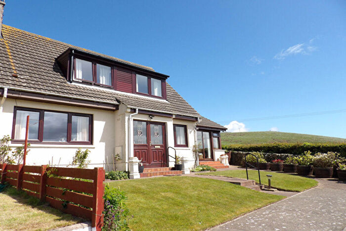 3 Bedroom Semi-Detached House For Sale In Wellpark, Kilkenzie, By Campbeltown, PA28