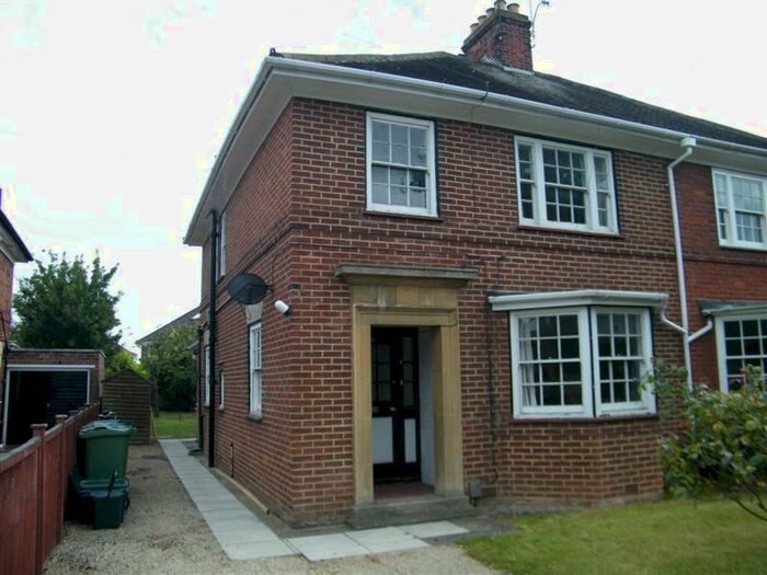 1 Bedroom Apartment To Rent In Headington Road, Headington, OX3