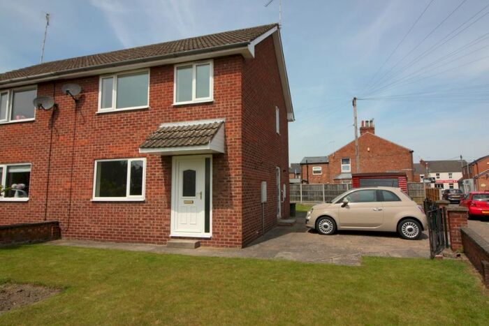 3 Bedroom Semi-Detached House To Rent In Whitehall Gardens, Retford, DN22