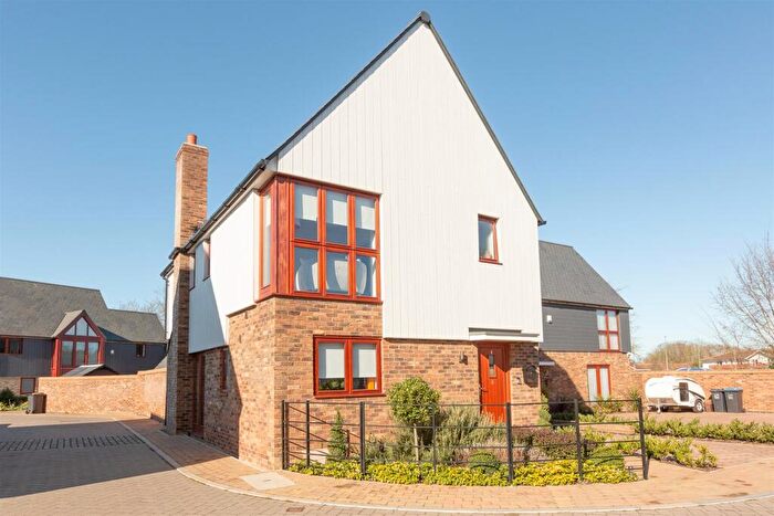 3 Bedroom Detached House For Sale In Orchard Close, Birchington, CT7