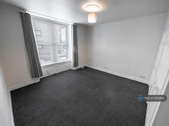1 Bedroom Flat To Rent In Graham Street, Dundee, DD4
