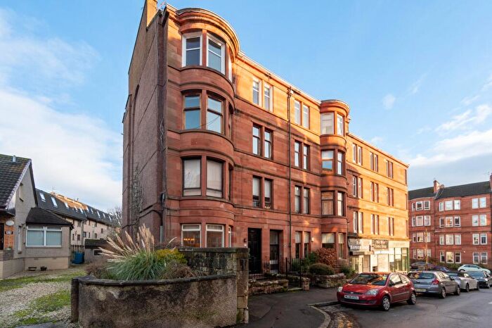 2 Bedroom Apartment To Rent In Hector Road, Shawlands, Glasgow, G41