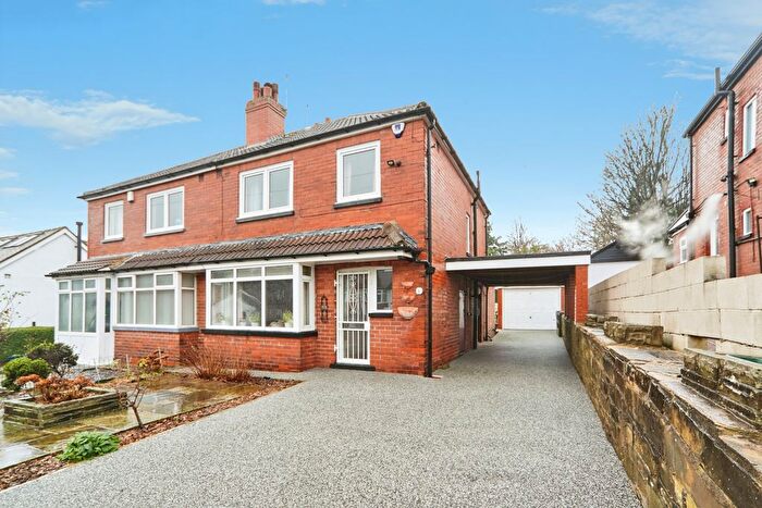 3 Bedroom Semi-Detached House For Sale In Stainburn Mount, Leeds, LS17