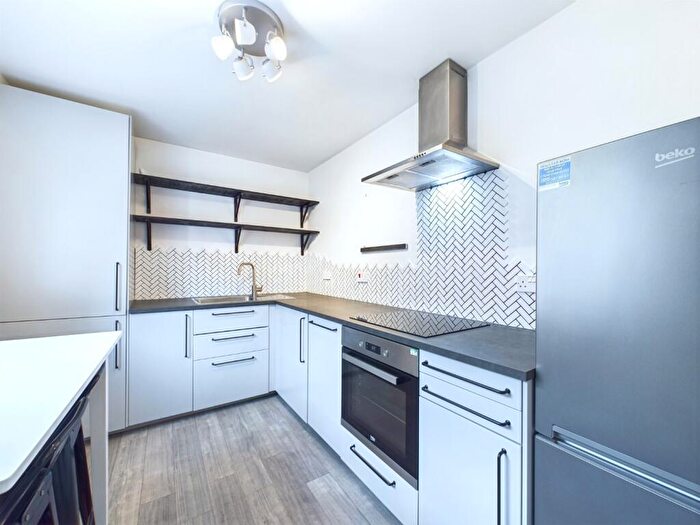 2 Bedroom Apartment To Rent In McDonald Road, Leith, Edinburgh, EH7