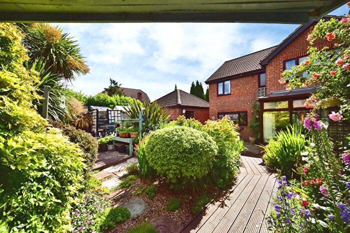 4 Bedroom Detached House For Sale In Bell Crescent, Burham, Rochester, Kent, ME1