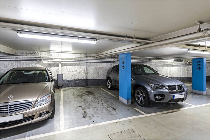 Garage / Parking To Rent In Park Lane, London, W1K