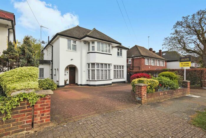 5 Bedroom Detached House To Rent In Littleton Road, Harrow, HA1