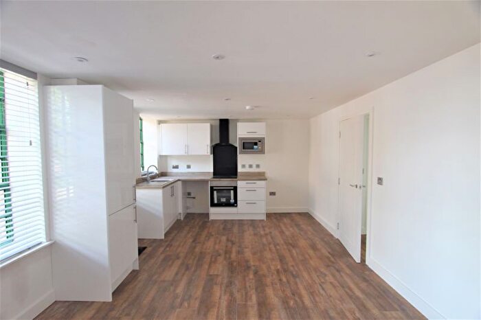 1 Bedroom Flat To Rent In - Rock Street, Wellingborough, NN8