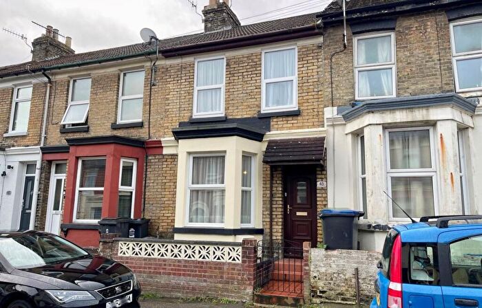 2 Bedroom Terraced House To Rent In Oswald Road, Dover, Kent, CT17