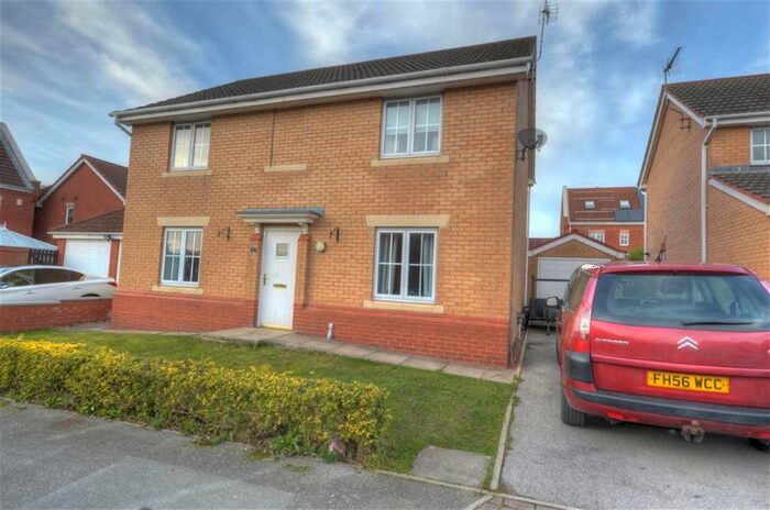 4 Bedroom Detached House To Rent In Waterdale Close, Bridlington, YO16