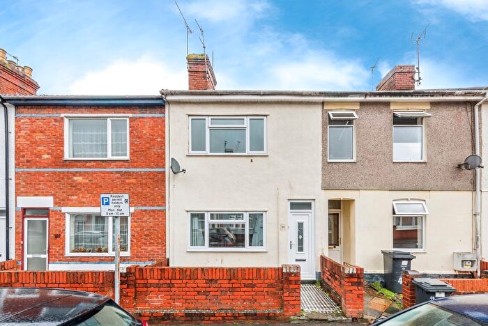 3 Bedroom Terraced House For Sale In Theobald Street, Swindon, Wiltshire, SN1