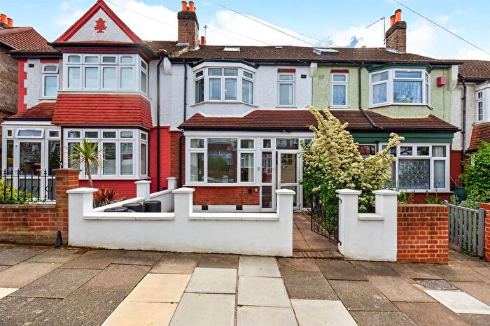 5 Bedroom Terraced House For Sale In Lingwell Road, London, SW17