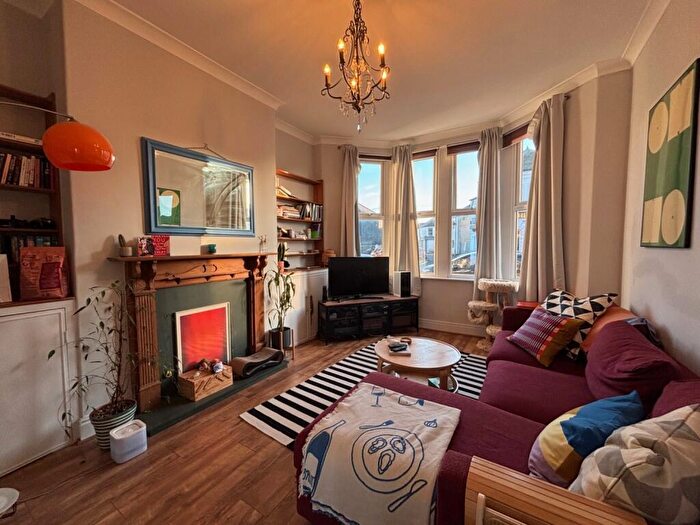 2 Bedroom Flat To Rent In Cathedral Road, Pontcanna, CF11