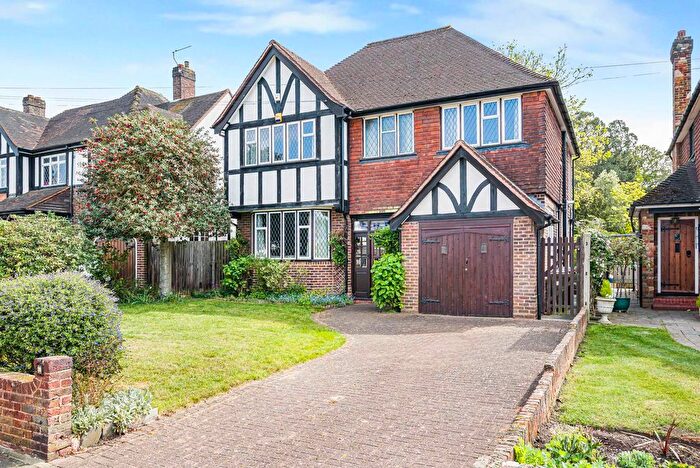 4 Bedroom Detached House For Sale In Crescent Road, Sidcup, DA15