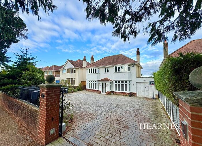 4 Bedroom Detached House For Sale In Harewood Avenue, Boscombe East, Bournemouth, BH7