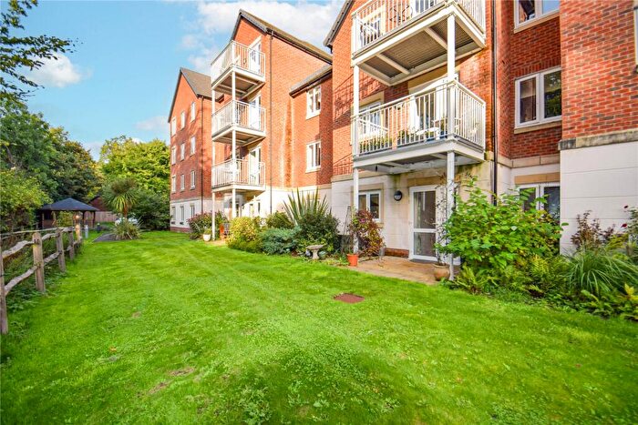 2 Bedroom Apartment To Rent In Bath Road, Devizes, Wiltshire, SN10