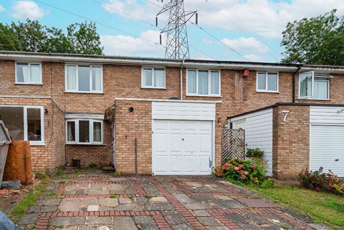 3 Bedroom Terraced House To Rent In Peregrine Close, Watford, Hertfordshire, WD25