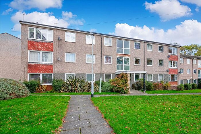 3 Bedroom Flat For Sale In Hoyle Court Avenue, Baildon, Shipley, West Yorkshire, BD17