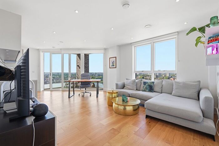 2 Bedroom Flat For Sale In Somerset Place, Brixton Hill, SW2