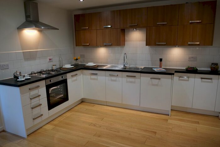 2 Bedroom Flat To Rent In Brantingham Road, Chorlton Cum Hardy, Manchester, M16