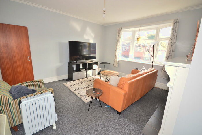 2 Bedroom Flat To Rent In Wimborne Road, Winton, BH9