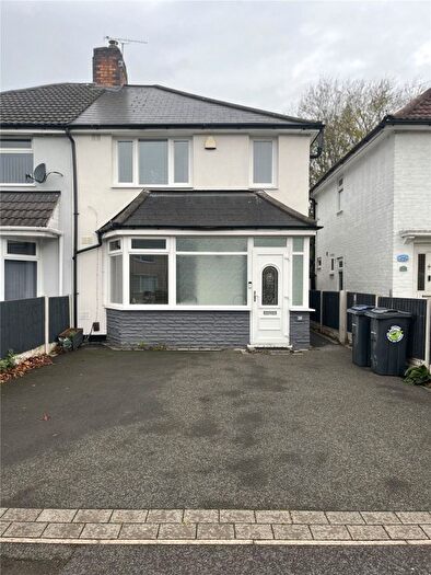 3 Bedroom Semi Detached House For Sale In Northanger Road, Birmingham, West Midlands, B27