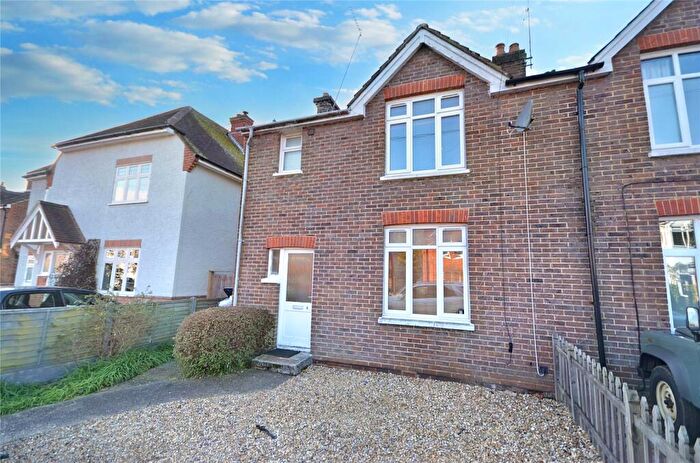 3 Bedroom Semi-Detached House To Rent In Edward Road, Farnham, Surrey, GU9