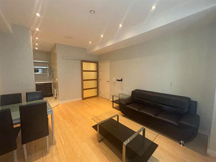 1 Bedroom Apartment To Rent In The Birchin, Northern Quarter, M4
