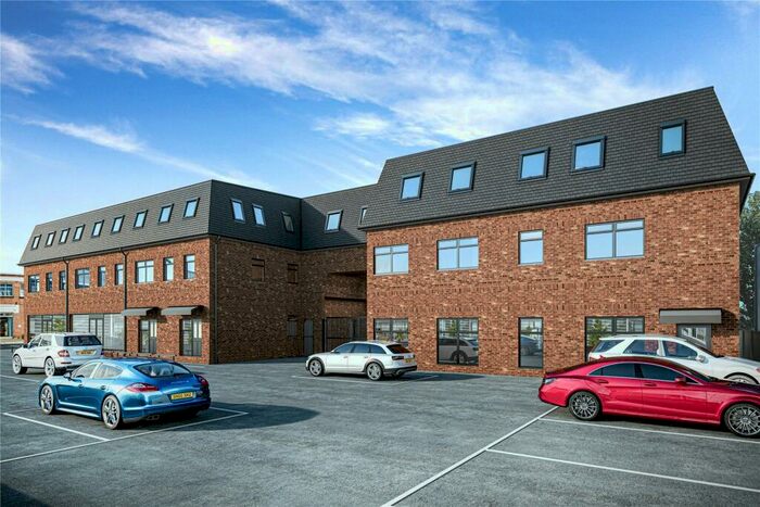 1 Bedroom Flat For Sale In Addlestone, Surrey, KT15
