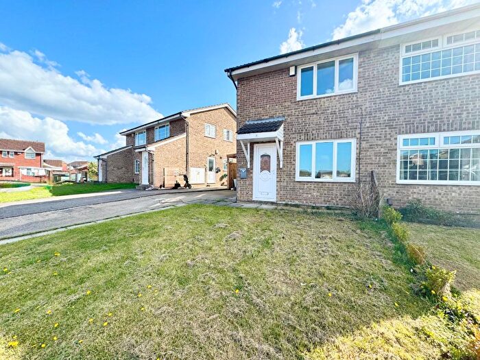 3 Bedroom Semi Detached House For Sale In Avens Way, Ingleby Barwick, Stockton-On-Tees, TS17