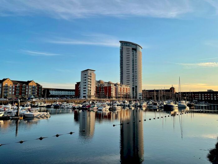 2 Bedroom Flat To Rent In Meridian Tower Trawler Road, Marina, Swansea, SA1