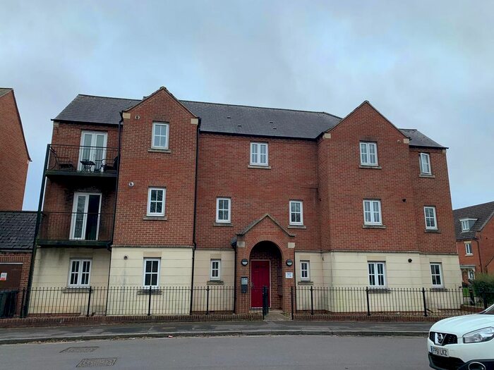 2 Bedroom Flat To Rent In Cassini Drive, Swindon, SN25