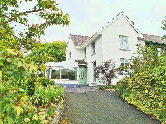 4 Bedroom Semi-Detached House For Sale In Llangwyryfon, Aberystwyth, Llangwyryfon, Aberystwyth, SY23