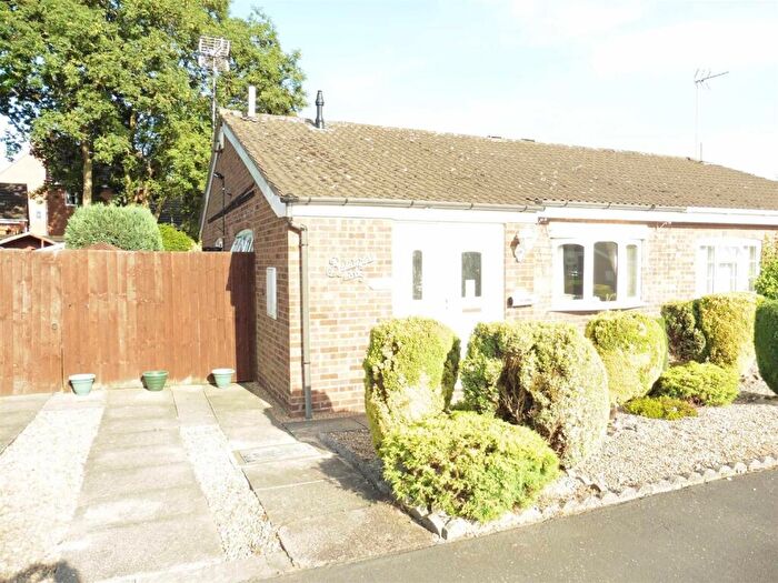 2 Bedroom Semi-Detached Bungalow To Rent In Kerry Close, Barwell, LE9