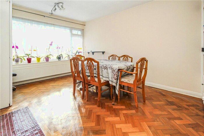 2 Bedroom Maisonette To Rent In Cedar Way, Sunbury-On-Thames, Surrey, TW16