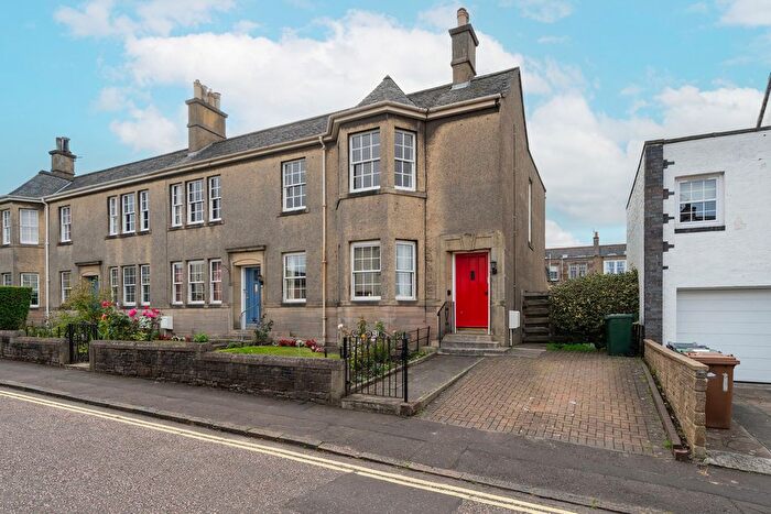 3 Bedroom Flat For Sale In Meggetland Terrace, Edinburgh, EH14