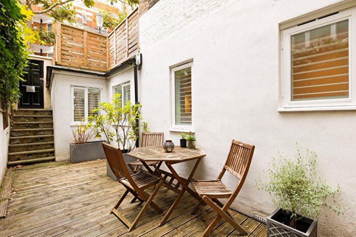 1 Bedroom Flat For Sale In Iverna Gardens, London, W8
