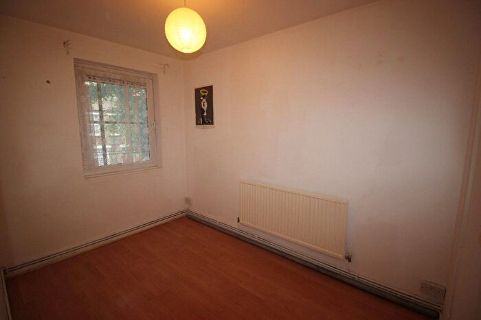 1 Bedroom Flat To Rent In Bethnal Green, London, London, E2