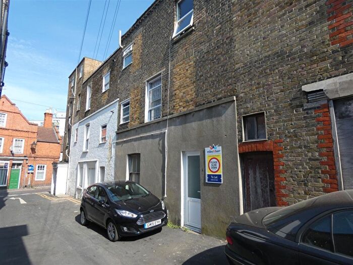 1 Bedroom Flat To Rent In Rodney Street, Ramsgate, Kent, CT11