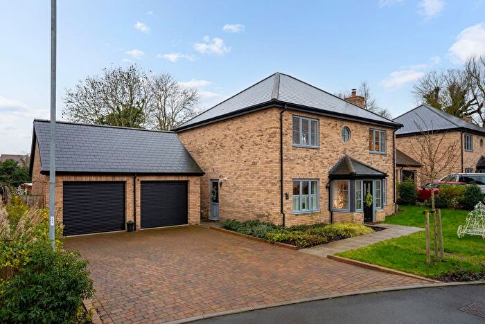 4 Bedroom Detached House For Sale In Font Drive, Papworth Everard, CB23