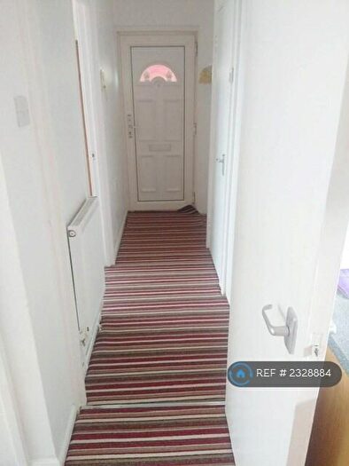 1 Bedroom Flat To Rent In Ongar Way, Rainham, RM13