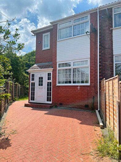 3 Bedroom Semi-Detached House To Rent In Lichfield Drive, Manchester, M8